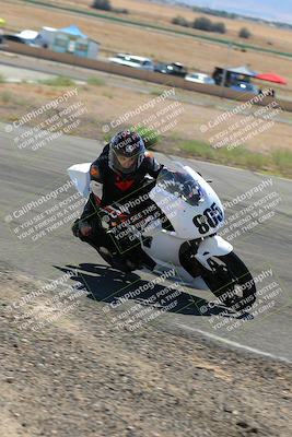 media/Sep-24-2022-TrackXperience (Sat) [[08127a19bf]]/Intermediate Group/session 3 turn 11/